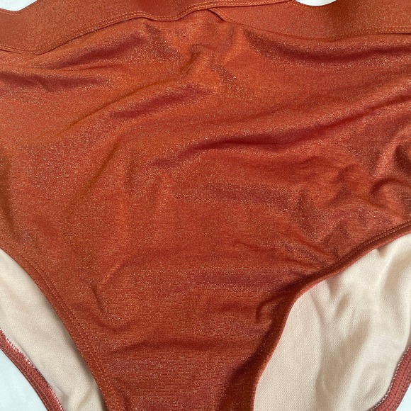 Metallic Plunge Cutout One Piece Swimsuit Size Large NWT - Picture 3 of 7